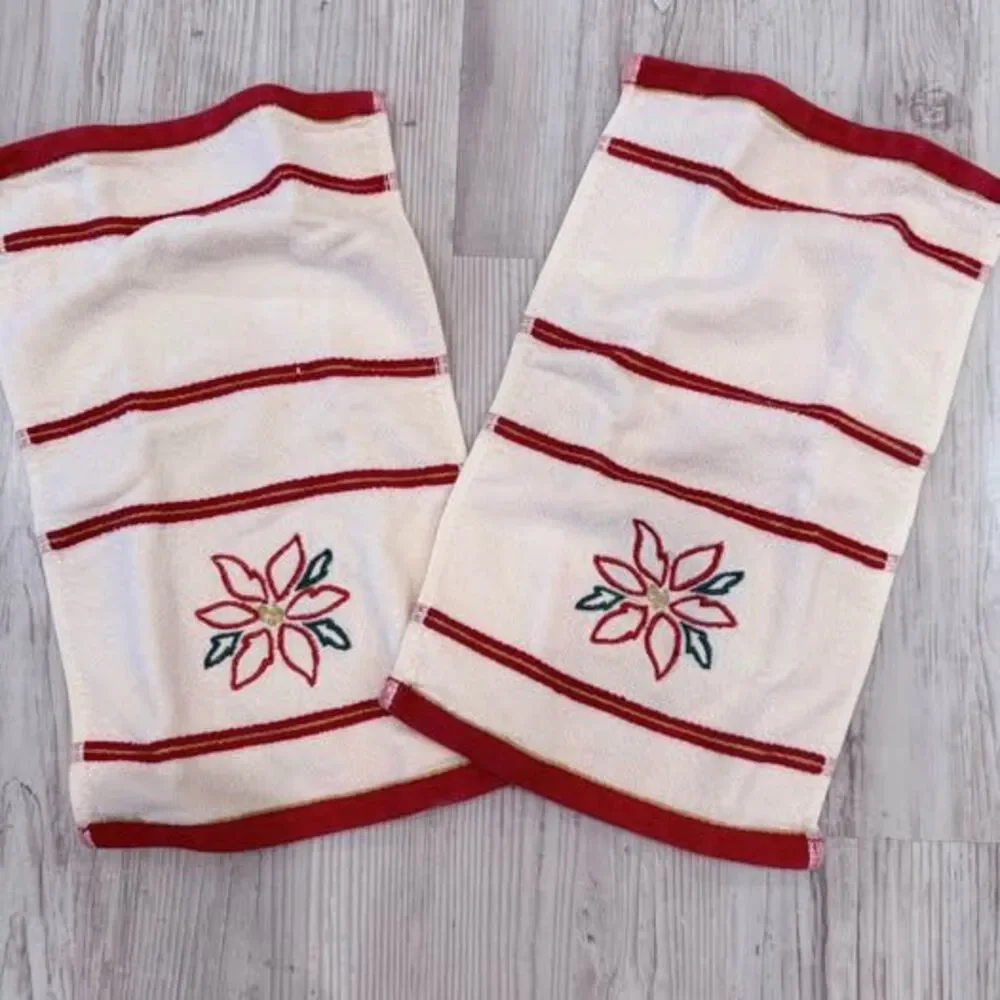 Set of 2 Christmas Poinsettia Hand Towels